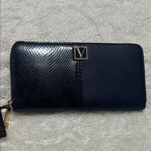 NWT Victoria Secret Elegant Navy Blue Wallet